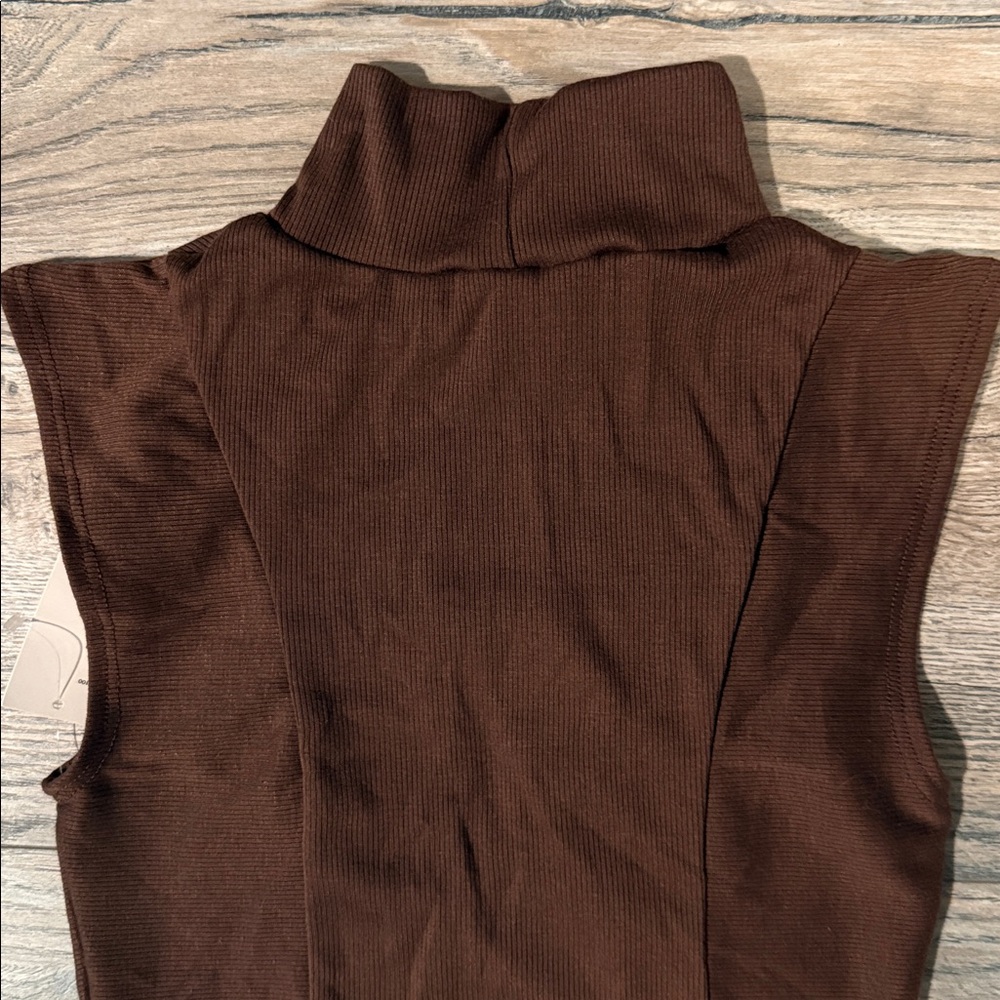 Urban outfitters Brown Sleeveless Turtleneck Top - Picture 9 of 11